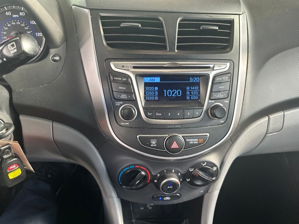Used 2015 Hyundai Accent GS FWD image 13