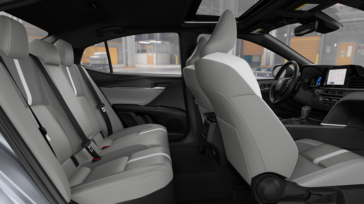 New 2026 Toyota Camry SE w/ Convenience Package FWD image 2