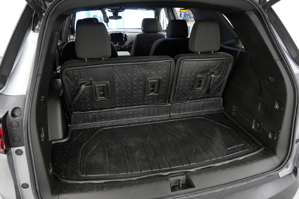 Used 2023 Chevrolet Traverse LT w/ LPO, Floor Liner Package AWD/4WD image 33