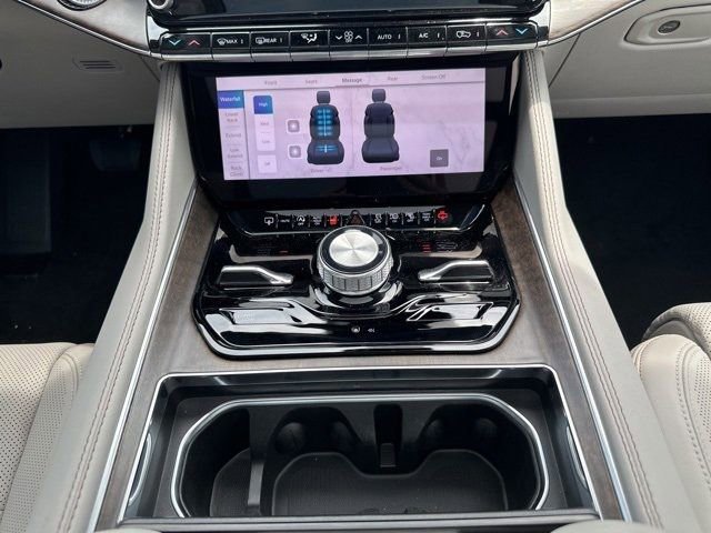 New 2024 Jeep Grand Wagoneer L 4WD w/ Flexible Seating Group image 20