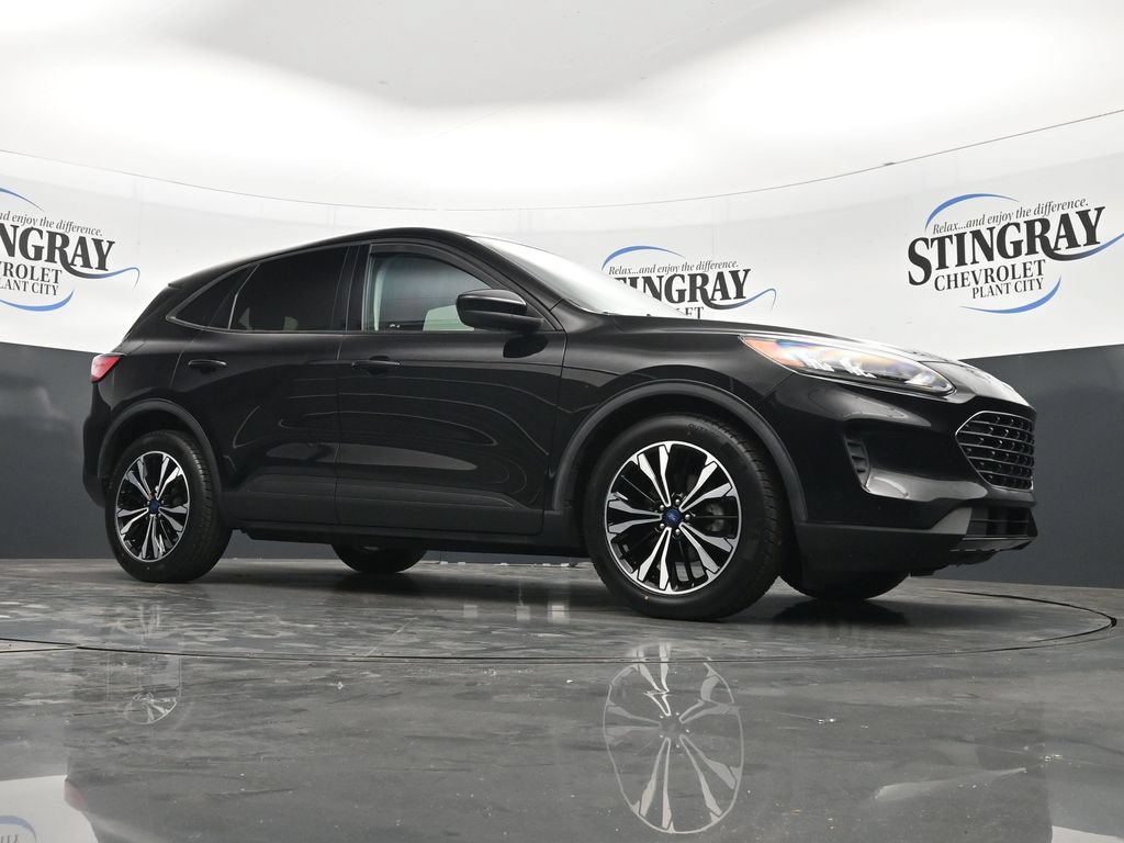 Used 2022 Ford Escape SE w/ SE Sport Appearance Package FWD image 26