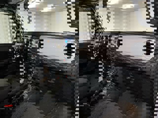 Used 2021 Jeep Wrangler Sport image 27