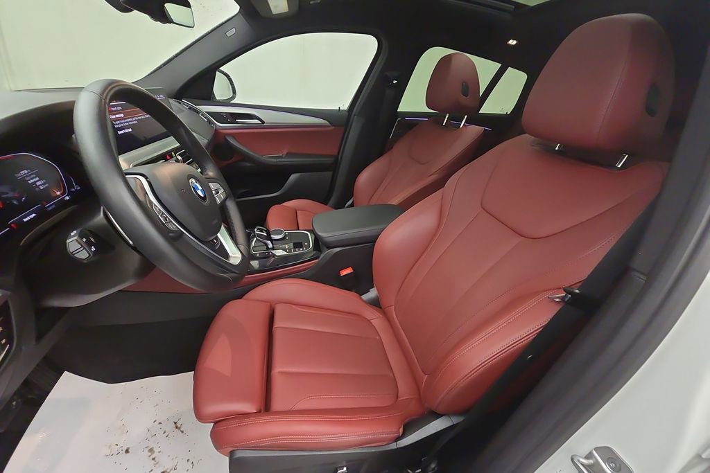 Certified 2025 BMW X4 xDrive30i w/ Premium Package image 12