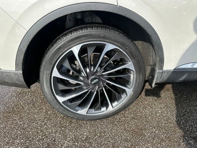 Used 2023 Lincoln Aviator Reserve w/ Equipment Group 201A image 13