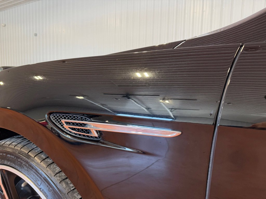 Used 2014 Bentley Flying Spur W12 image 16