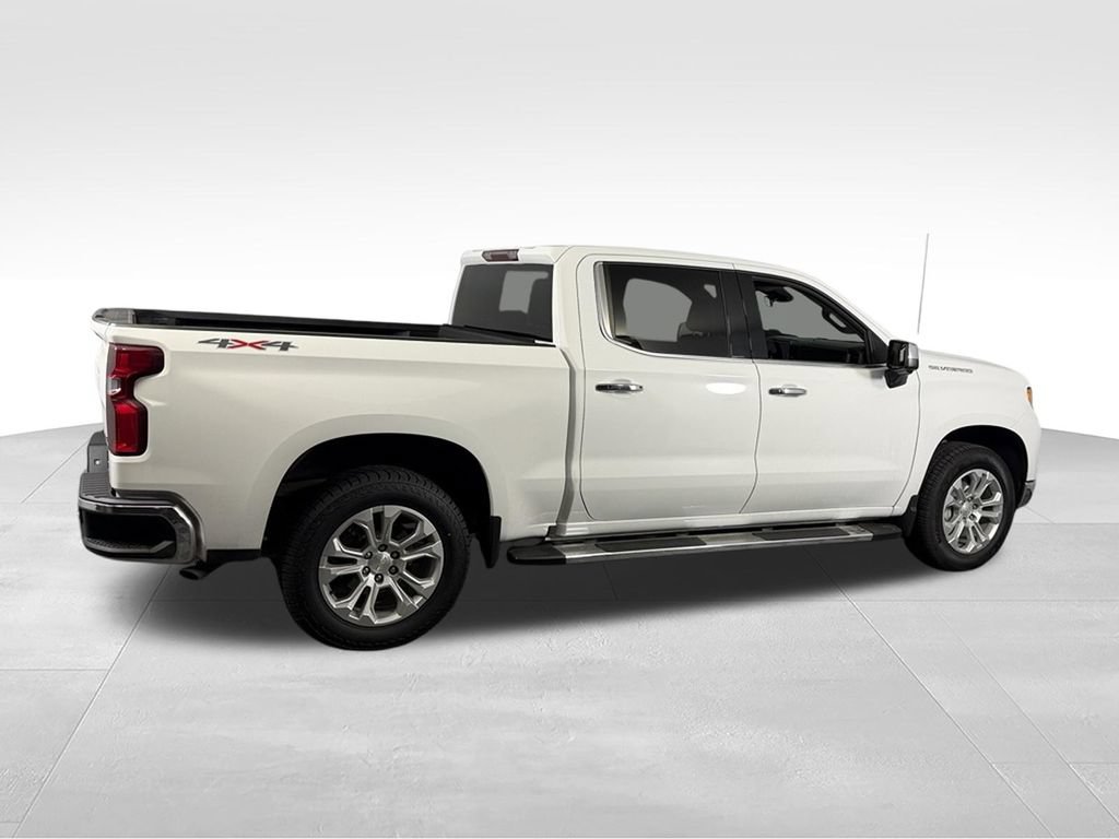 Used 2023 Chevrolet Silverado 1500 LTZ AWD/4WD image 5