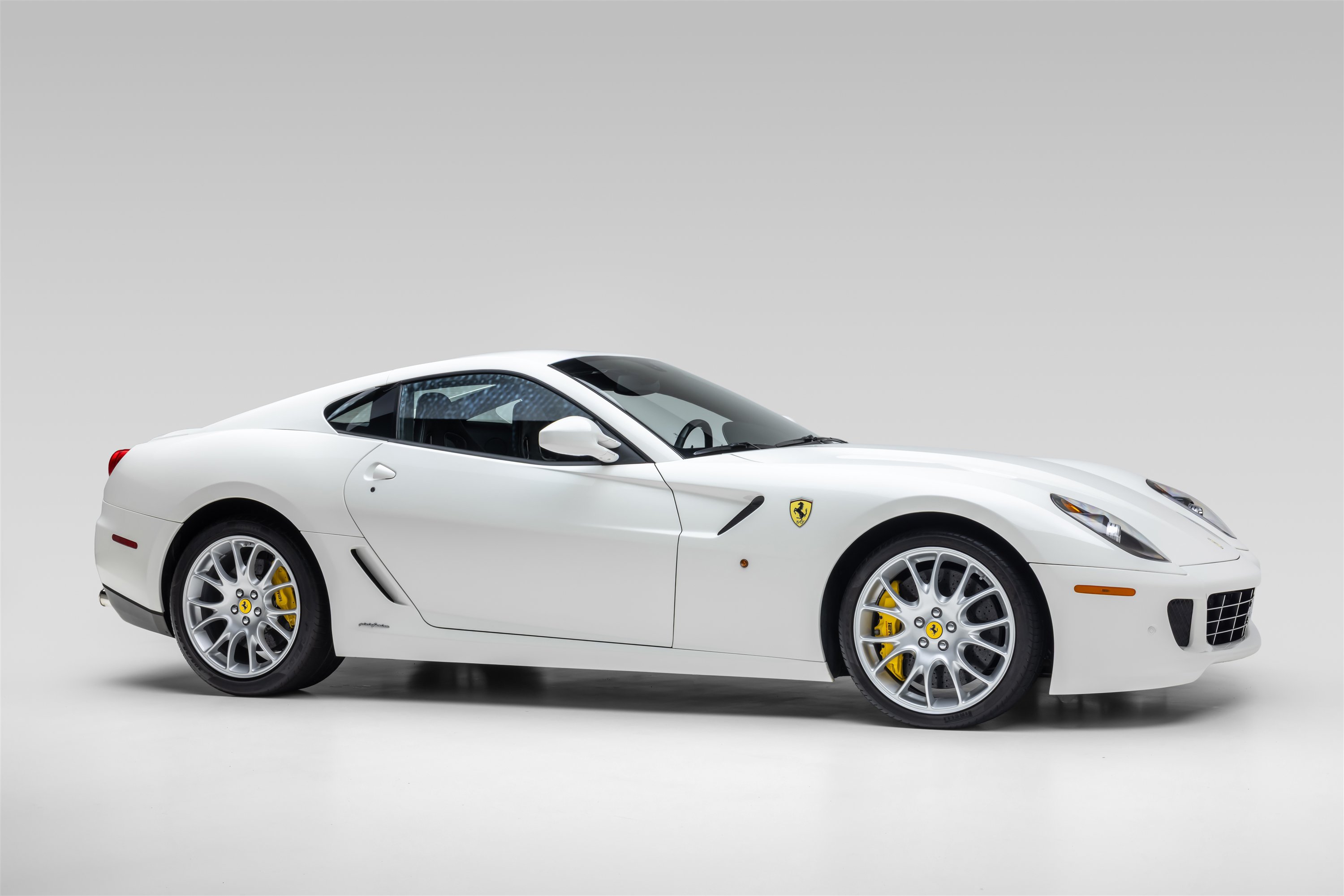 Certified 2010 Ferrari 599 GTB Fiorano RWD image 12