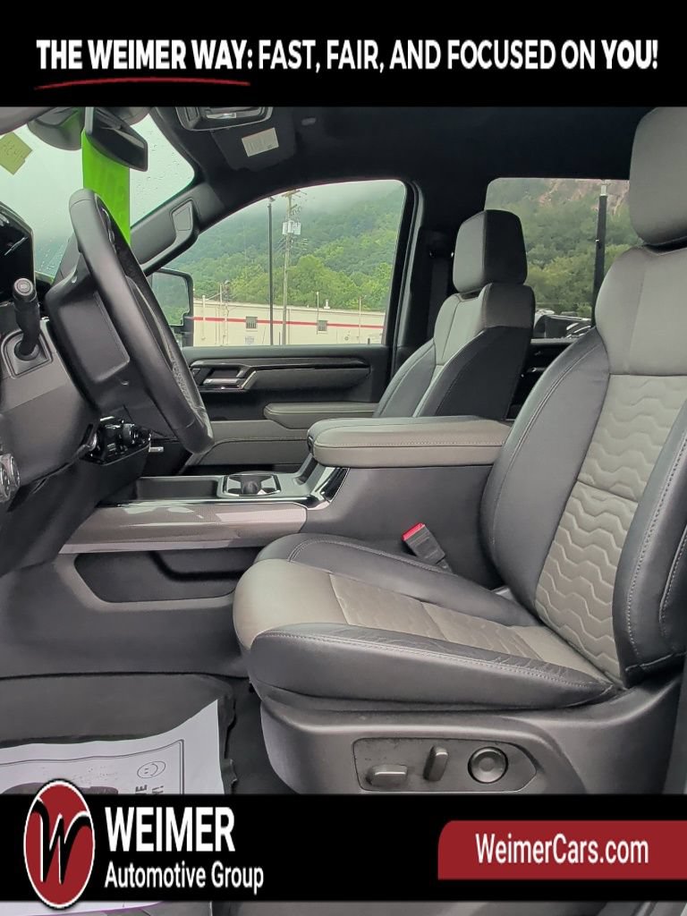 Used 2025 Chevrolet Silverado 2500 ZR2 AWD/4WD image 17