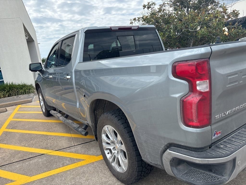Used 2023 Chevrolet Silverado 1500 LTZ AWD/4WD image 12