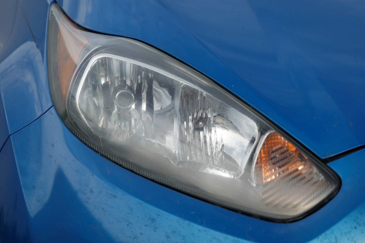 Used 2014 Ford Fiesta SE w/ Equipment Group 201A FWD image 14