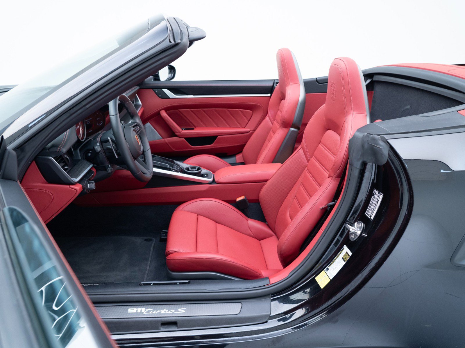 Used 2025 Porsche 911 Turbo image 20