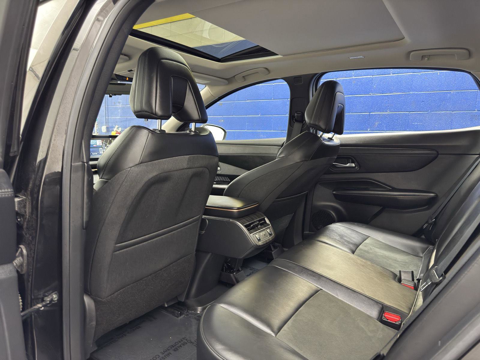 Used 2023 Nissan Ariya FWD image 24