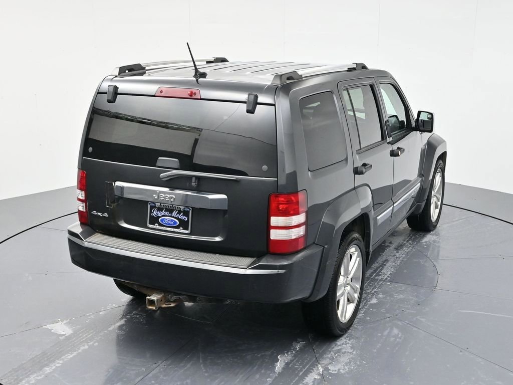Used 2011 Jeep Liberty Sport image 37