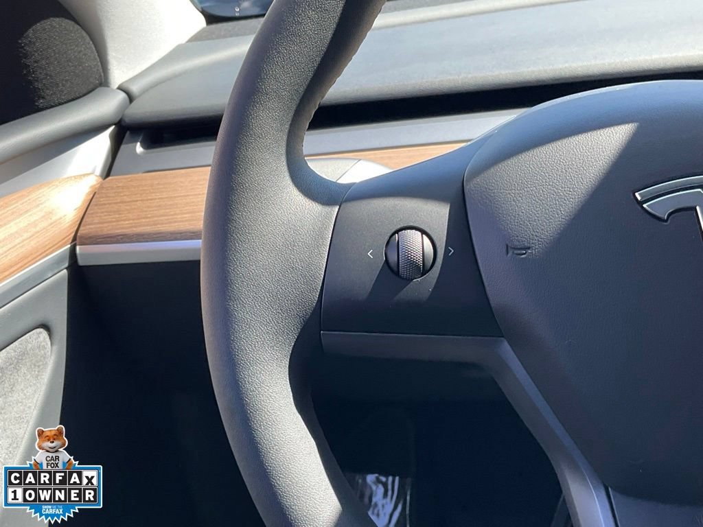 Used 2023 Tesla Model Y Long Range AWD/4WD image 41