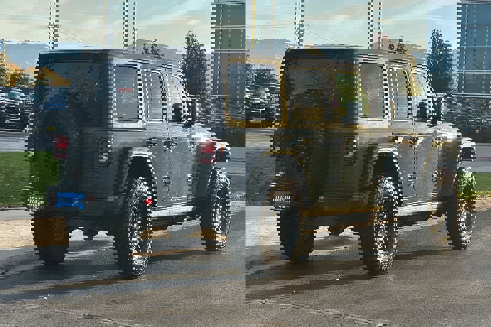 Used 2024 Jeep Wrangler Willys video 2