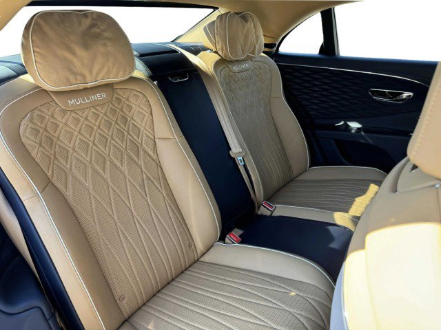Used 2023 Bentley Flying Spur W12 image 60
