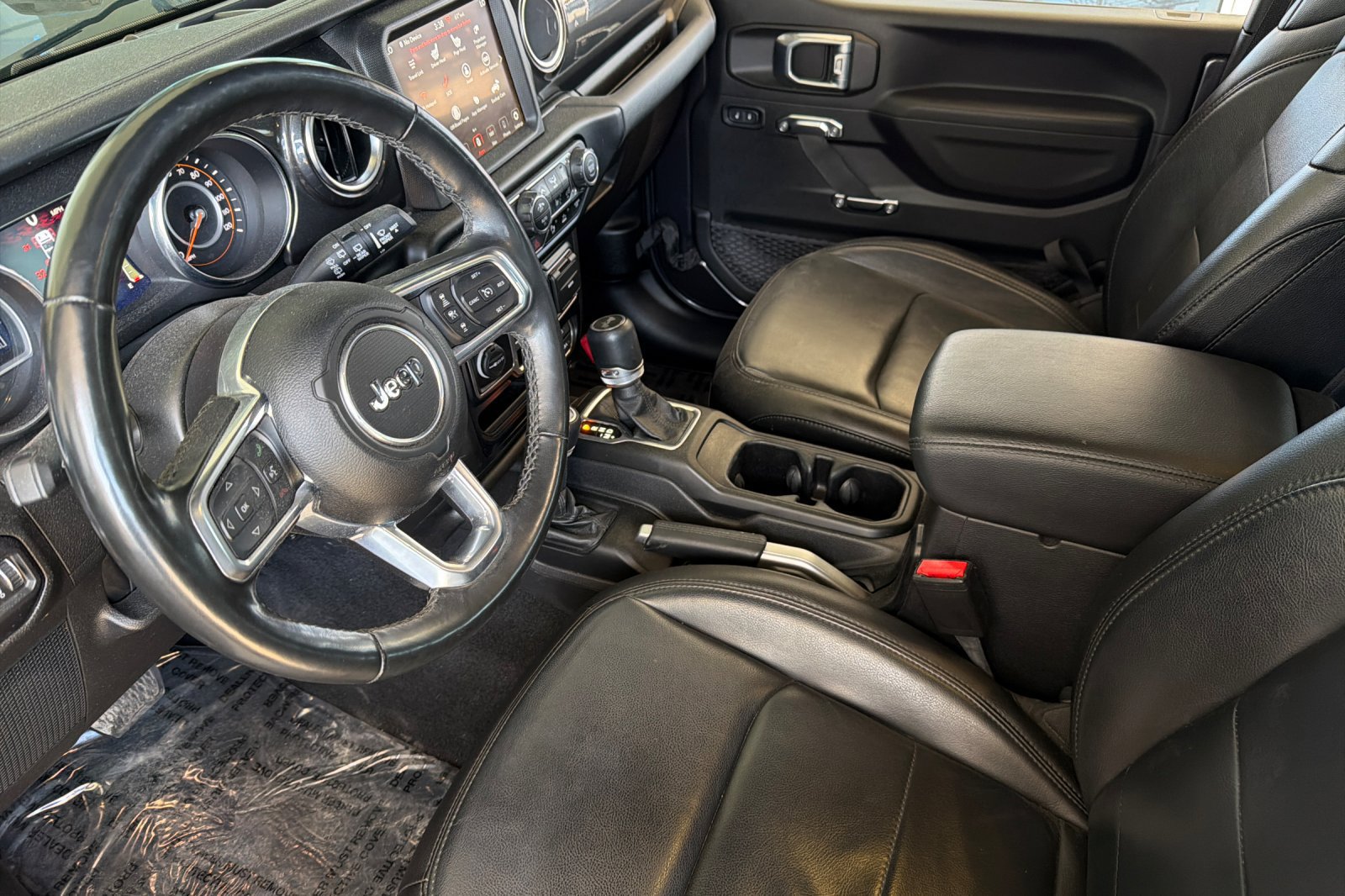 Used 2021 Jeep Wrangler Unlimited Sahara AWD/4WD image 10