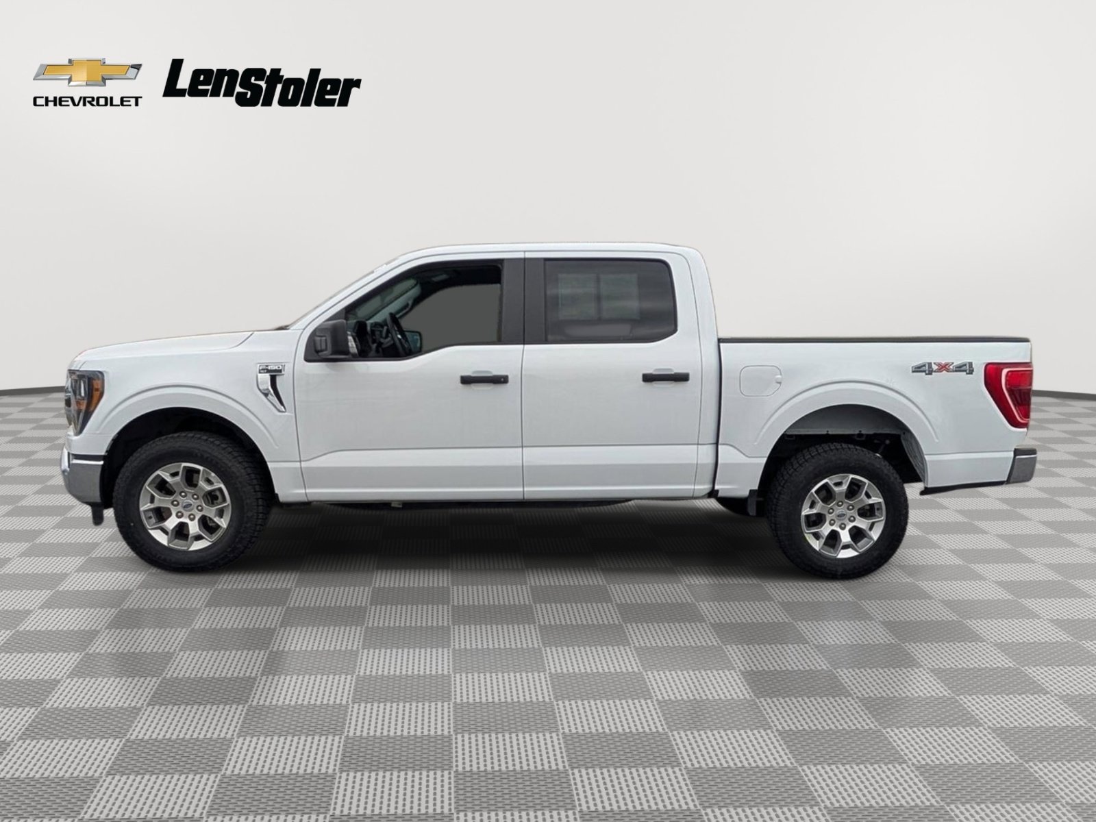 Used 2023 Ford F150 XLT AWD/4WD image 2