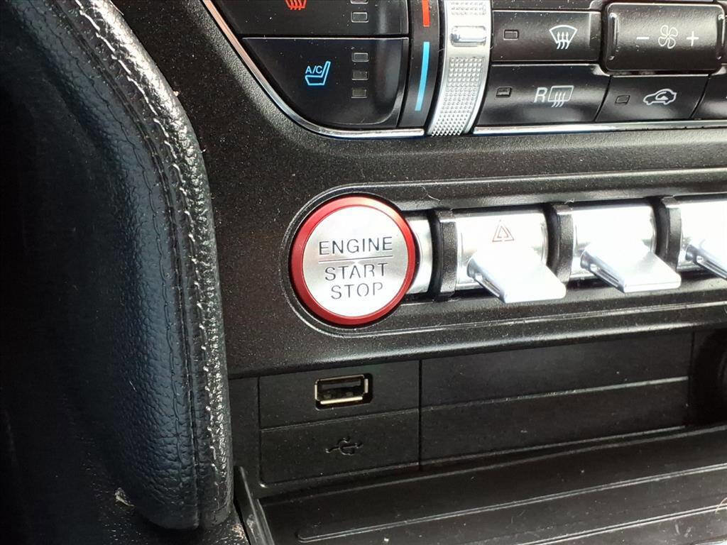 Used 2017 Ford Mustang Coupe image 19