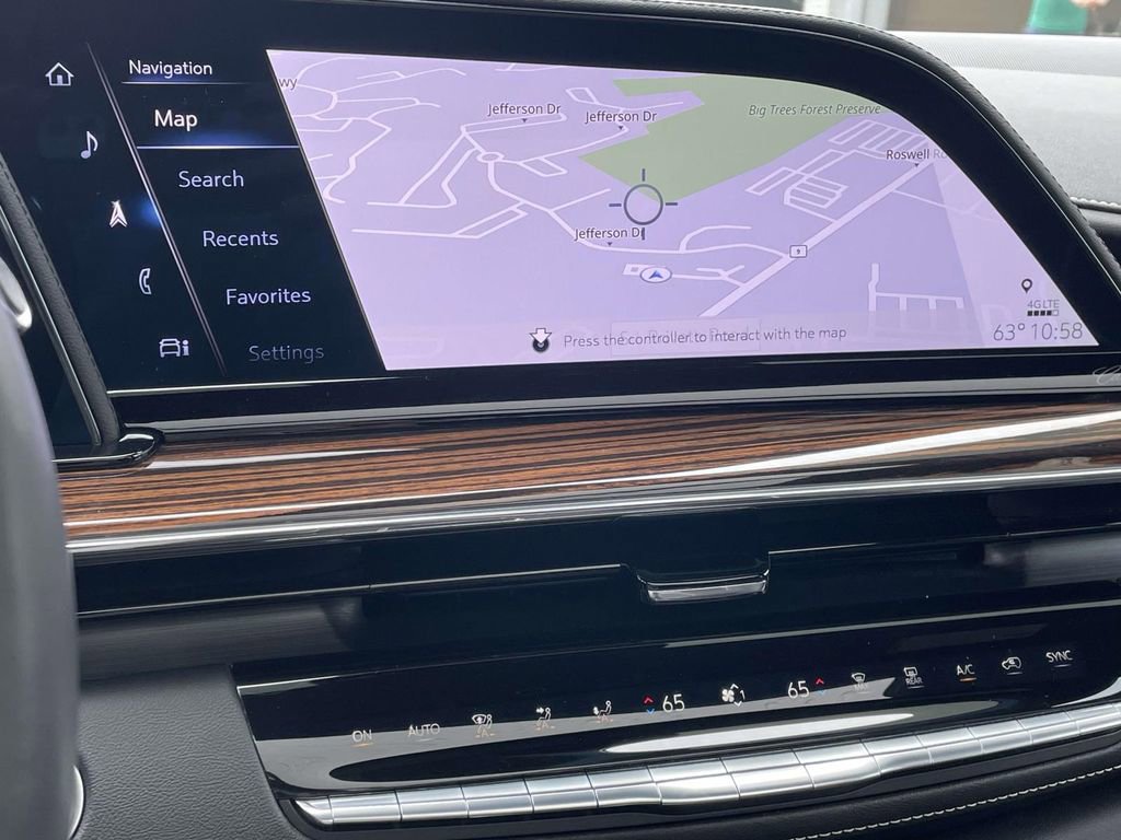 Certified 2024 Cadillac Escalade ESV Premium Luxury image 28