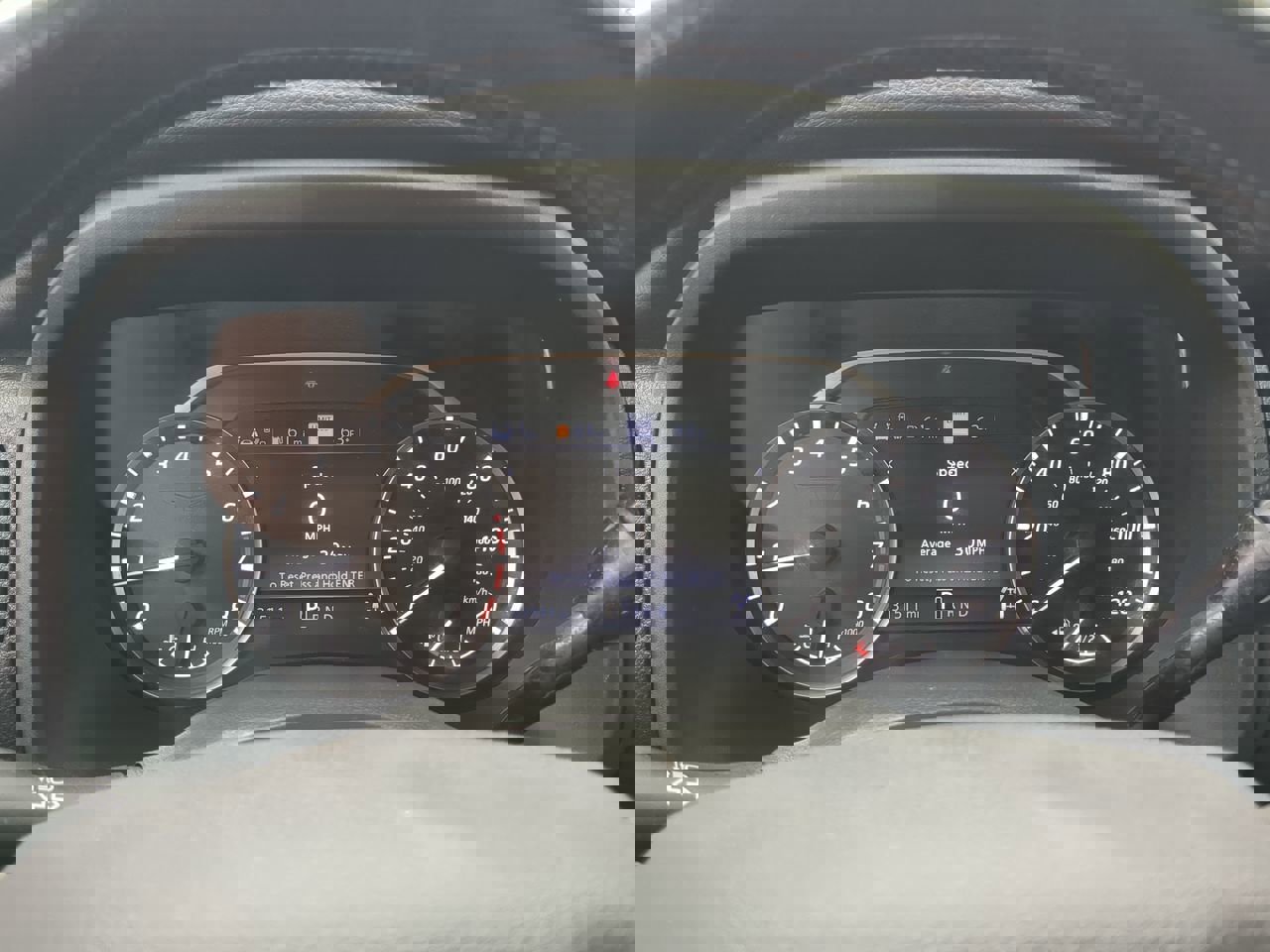 Used 2024 Nissan Titan Platinum Reserve w/ Moonroof Package image 28