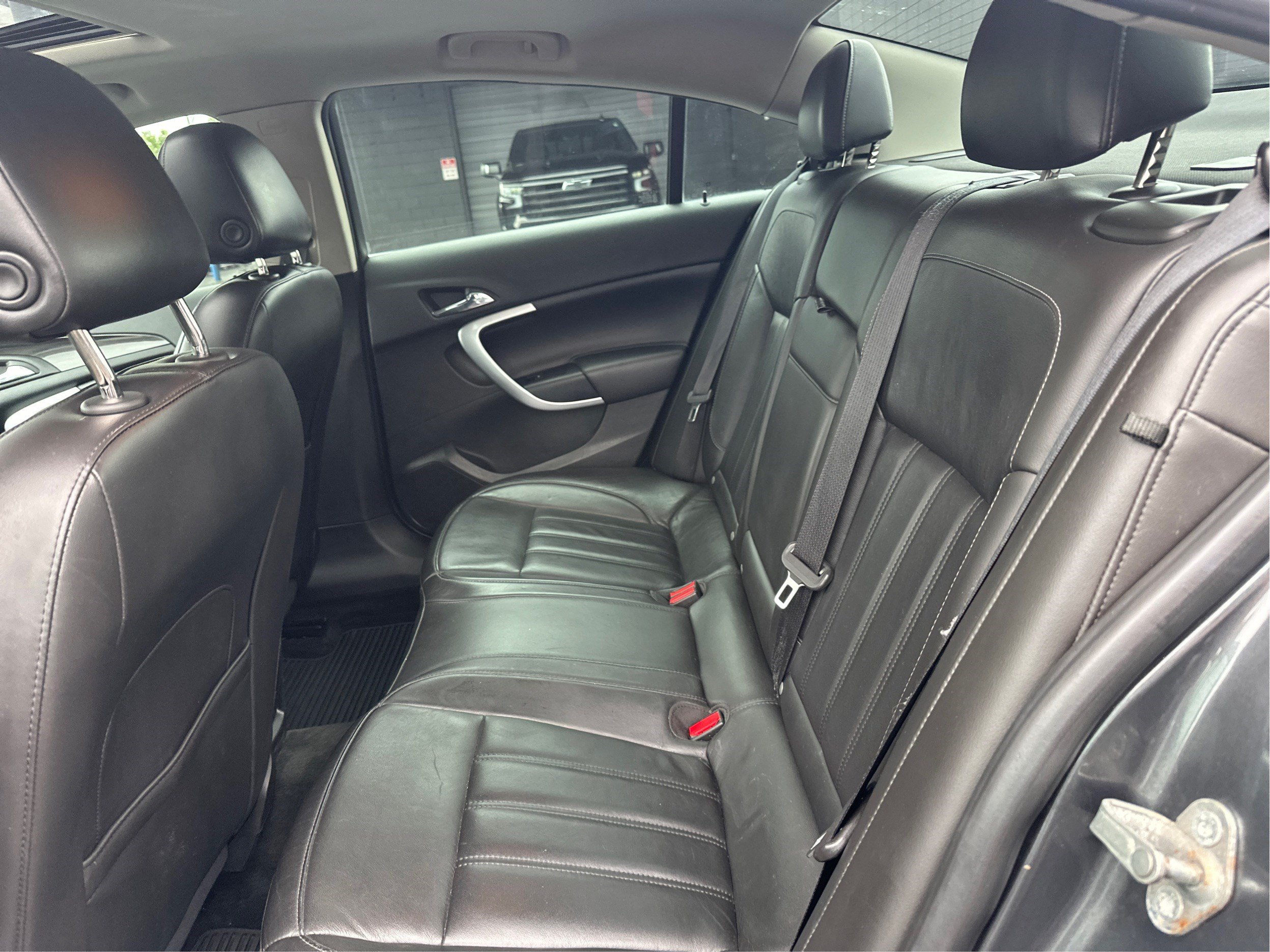 Used 2017 Buick Regal Sport Touring FWD image 10