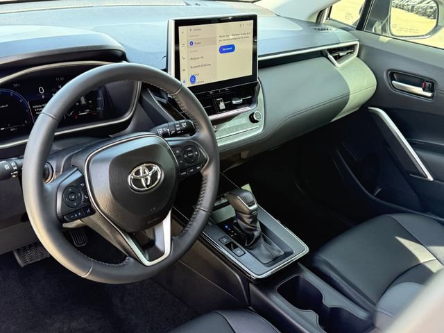 Used 2026 Toyota Corolla Cross XLE w/ Convenience Package image 11