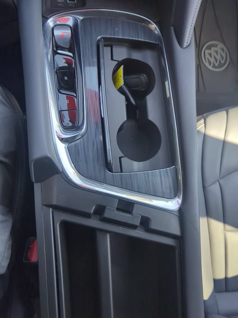 Used 2023 Buick Enclave Essence w/ Sport Touring Edition FWD image 28