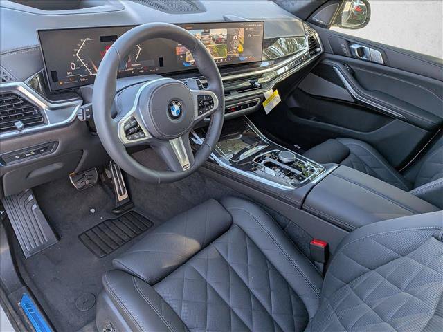 New 2027 BMW X7 xDrive40i w/ M Sport Package AWD/4WD image 3