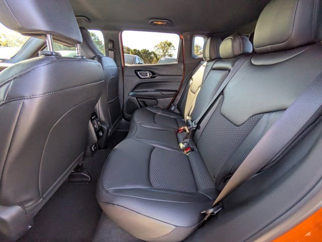 New 2026 Jeep Compass Latitude AWD/4WD image 12
