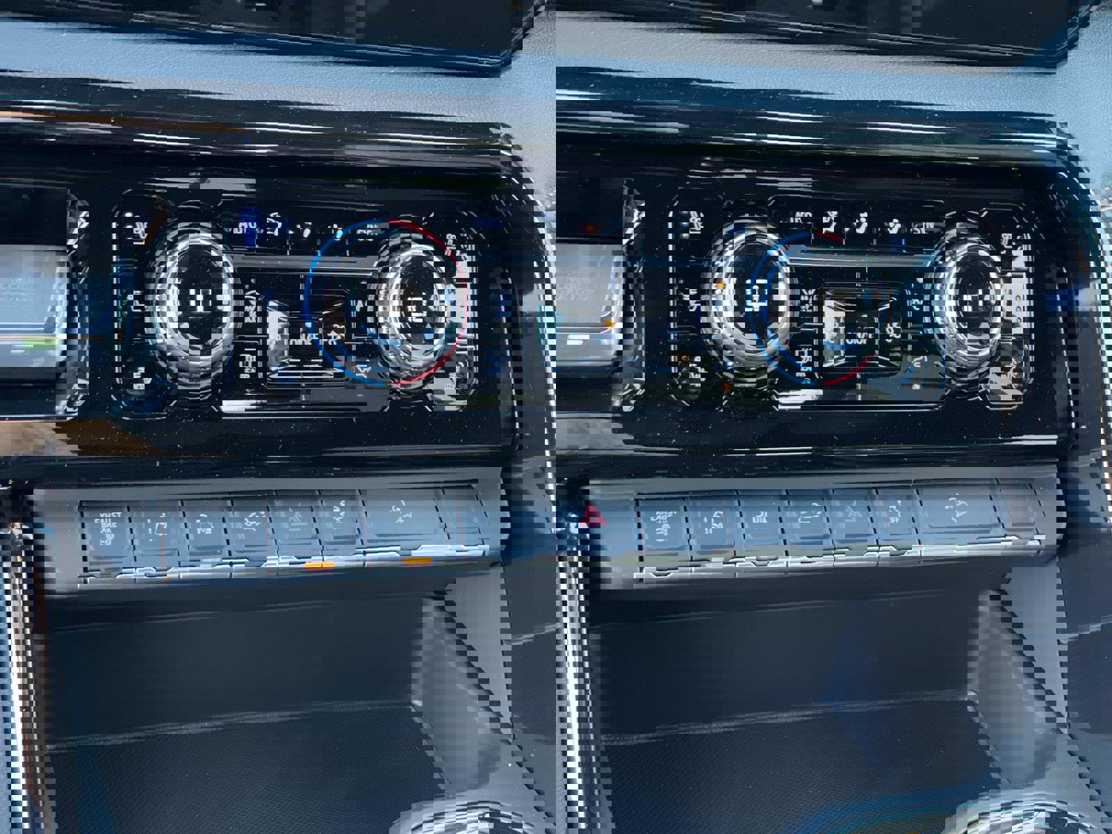 New 2026 GMC Sierra 3500 AT4 w/ AT4 Premium Plus Package image 16