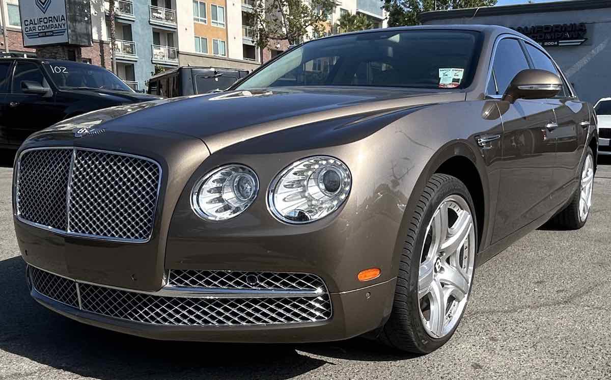 Used 2014 Bentley Flying Spur W12 AWD/4WD image 1