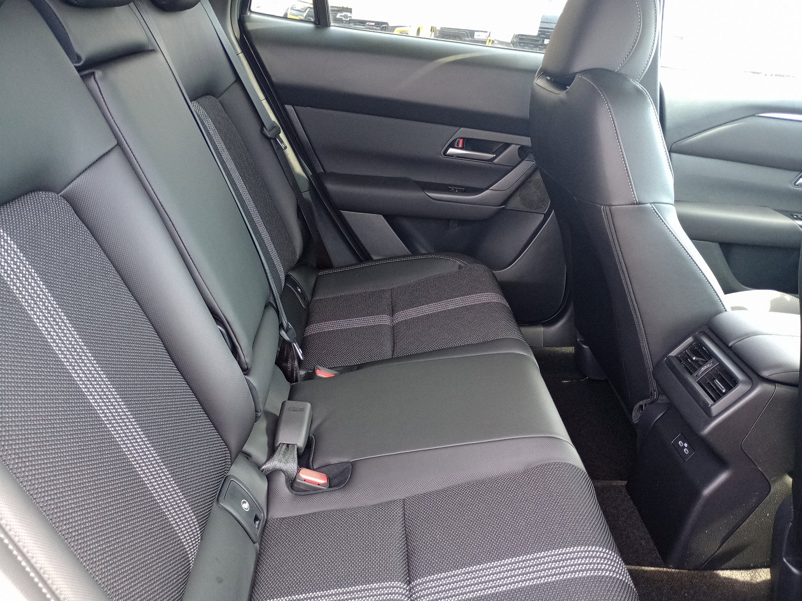 New 2025 MAZDA CX-50 2.5 Hybrid w/ Weather Package image 8