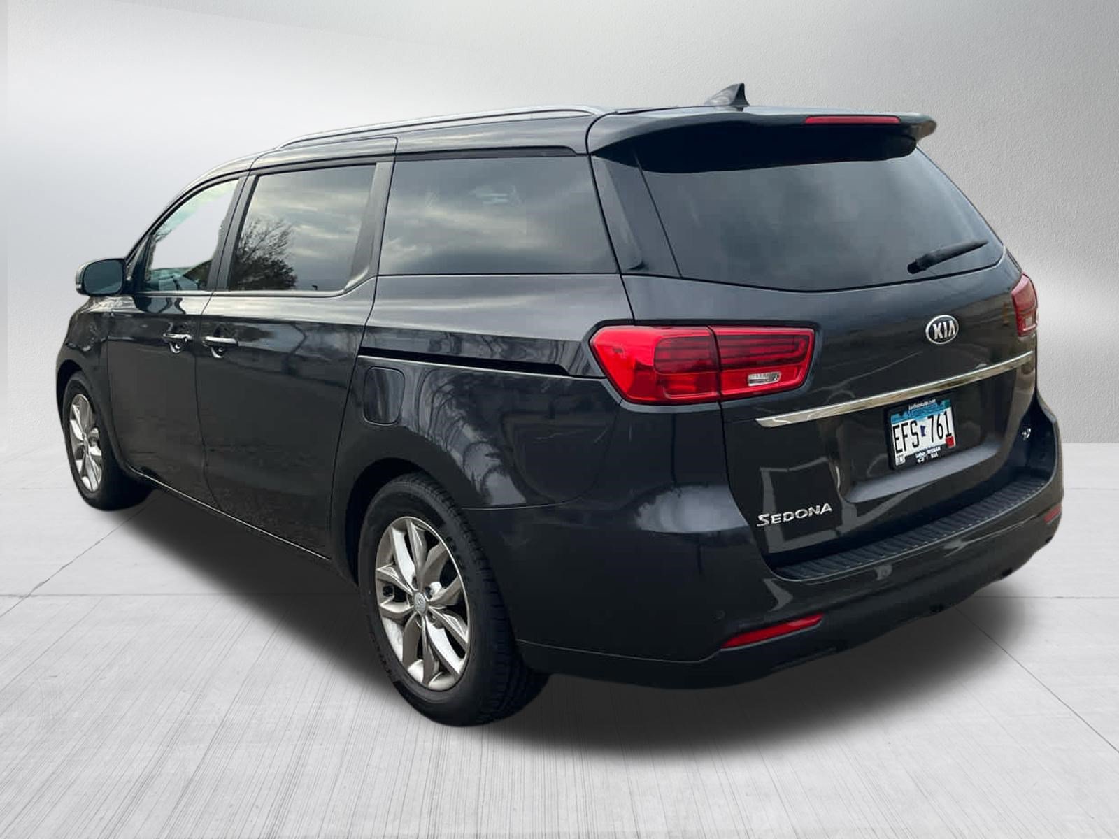 Used 2020 Kia Sedona EX FWD image 3