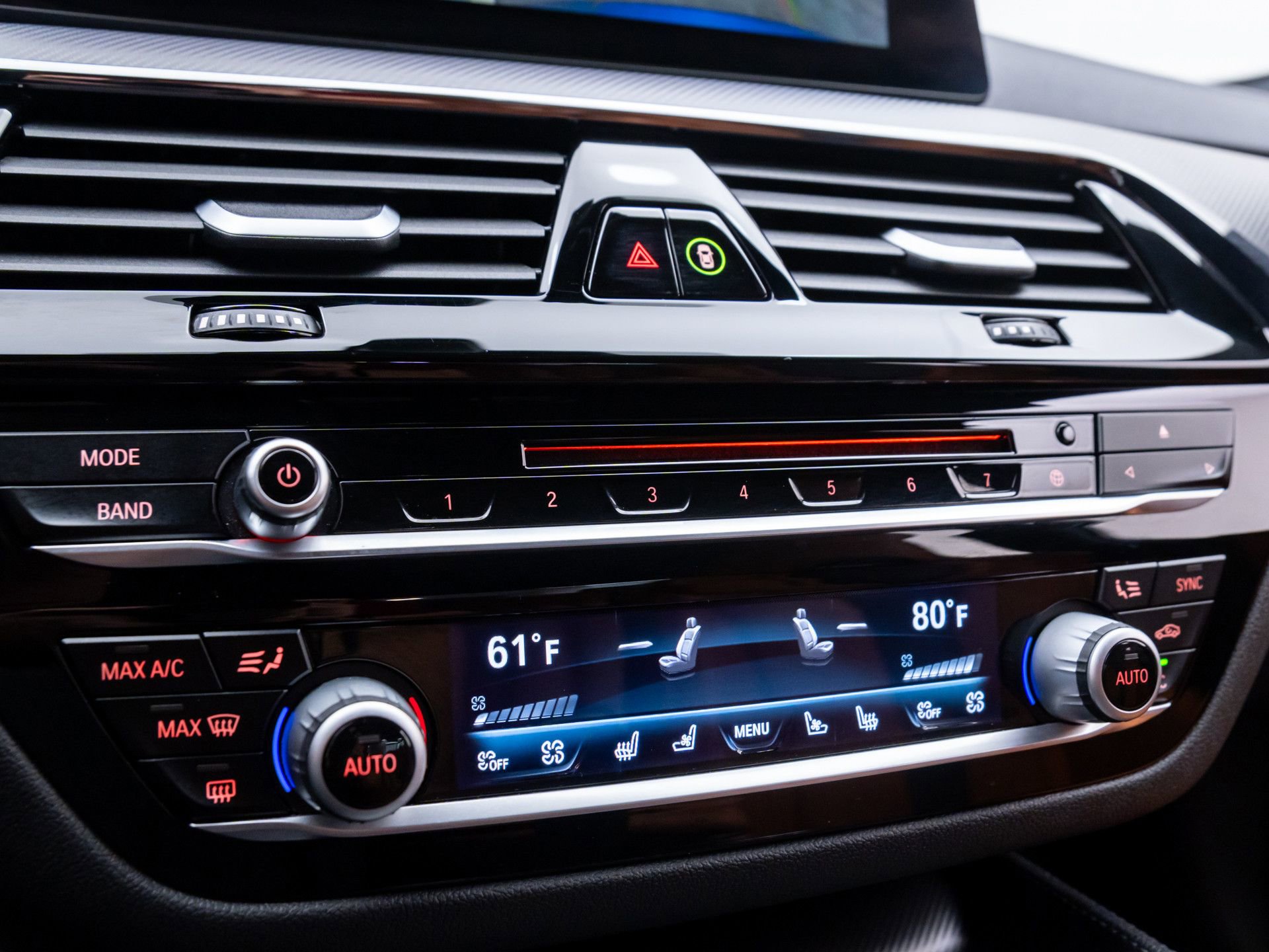 Used 2019 BMW M5 image 25