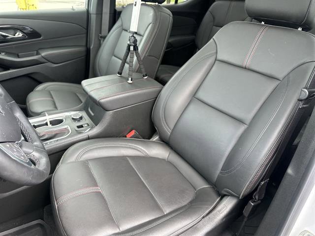 Used 2023 Chevrolet Traverse RS w/ LPO, Floor Liner Package image 38