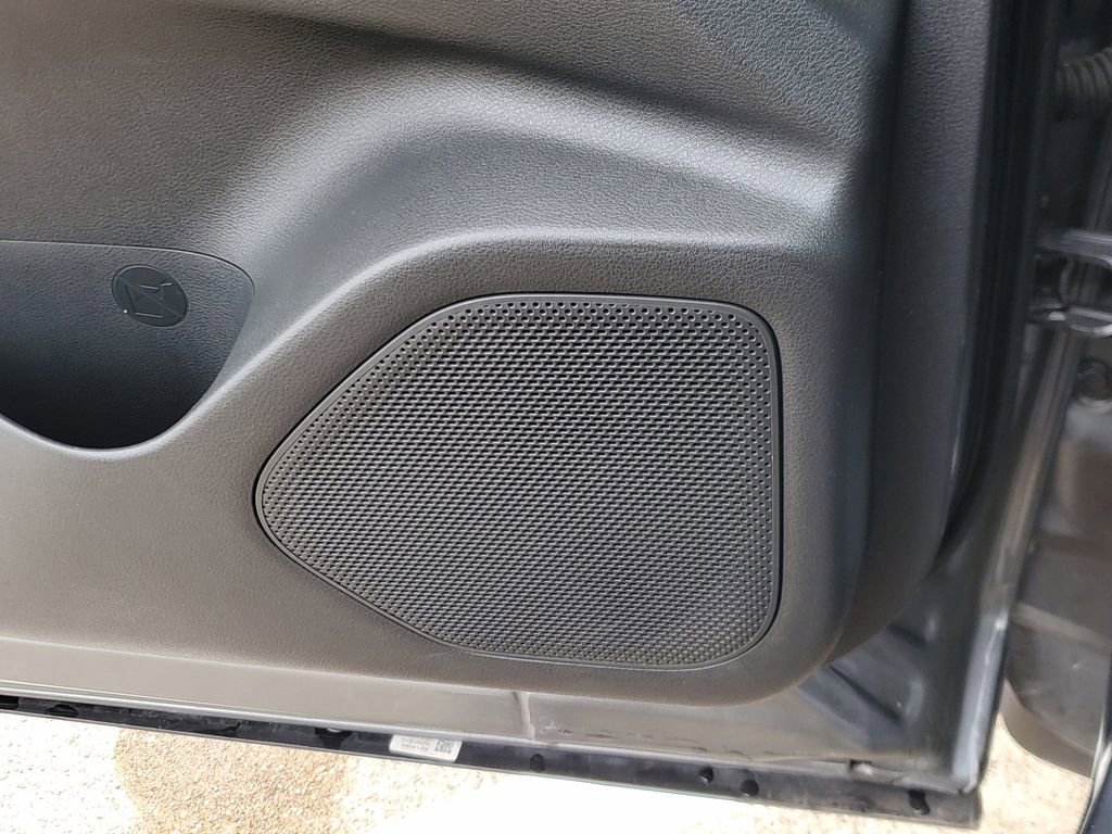 Used 2023 Nissan Rogue S FWD image 27