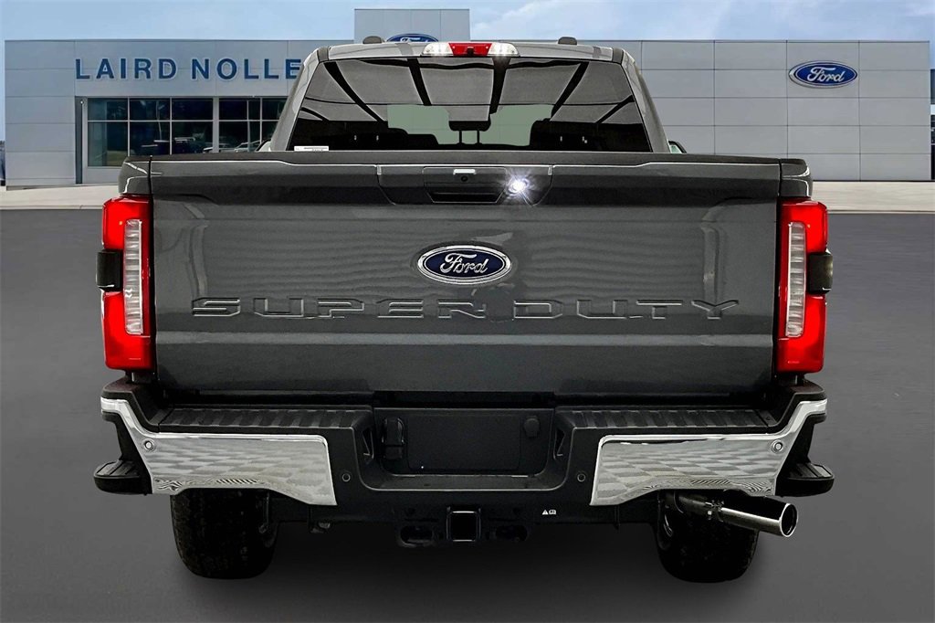 New 2026 Ford F350 Lariat w/ Chrome Package image 4