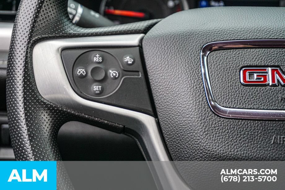 Used 2022 GMC Acadia SLE w/ Driver Convenience Package FWD image 30