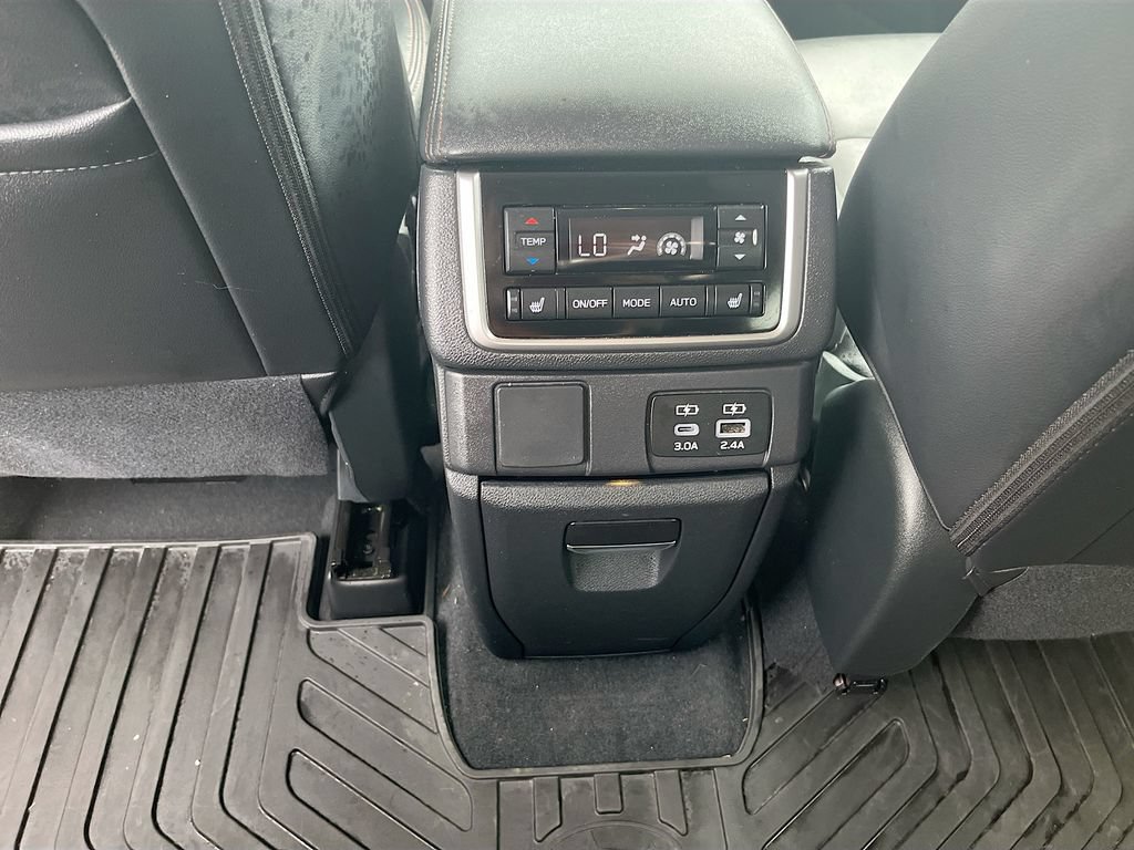 Used 2025 Subaru Ascent Bronze Edition AWD/4WD image 27