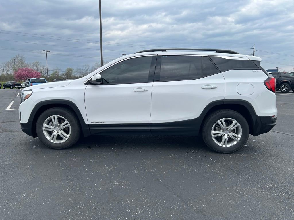 Used 2020 GMC Terrain SLE w/ Driver Convenience Package image 3