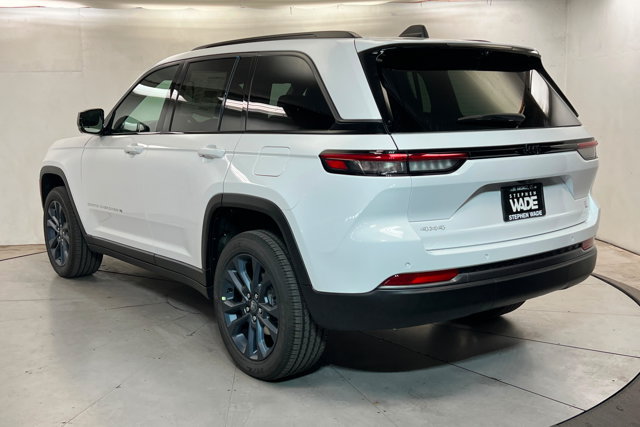 New 2026 Jeep Grand Cherokee Limited AWD/4WD image 3