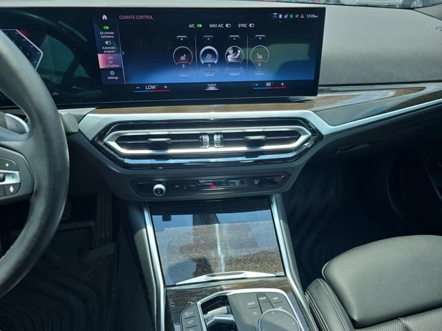 Used 2023 BMW 330i Sedan w/ Premium Package RWD image 25