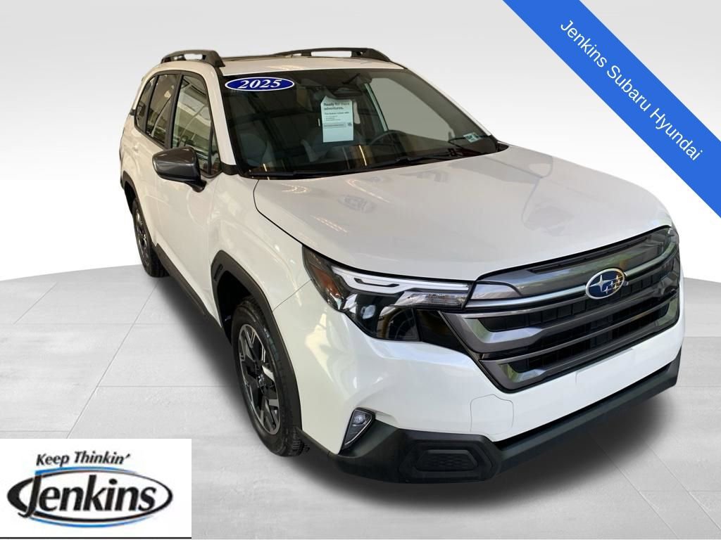 Used 2025 Subaru Forester Premium AWD/4WD image 1