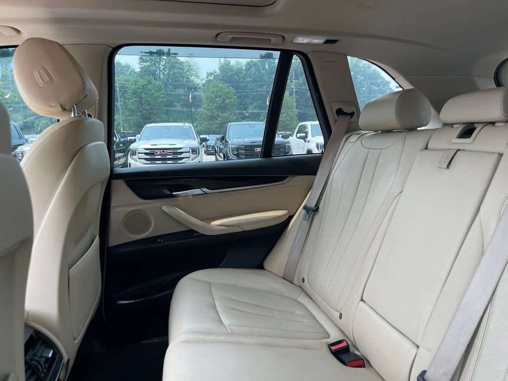 Used 2016 BMW X5 xDrive35i w/ Premium Package AWD/4WD image 24