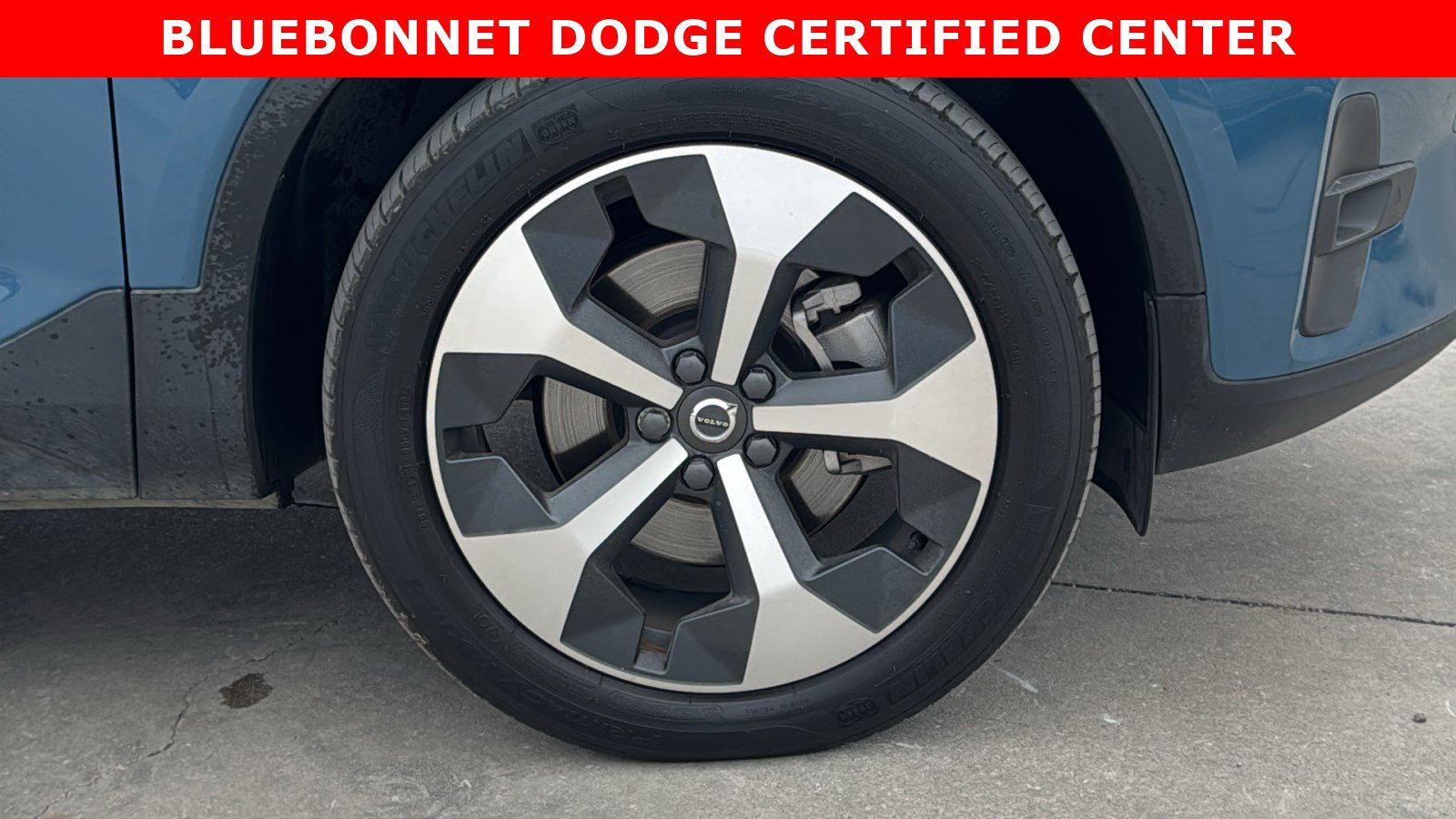 Used 2023 Volvo XC40 B5 Plus w/ Protection Package Premier image 32