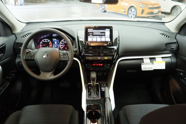 New 2026 Mitsubishi Eclipse Cross LE AWD/4WD image 19