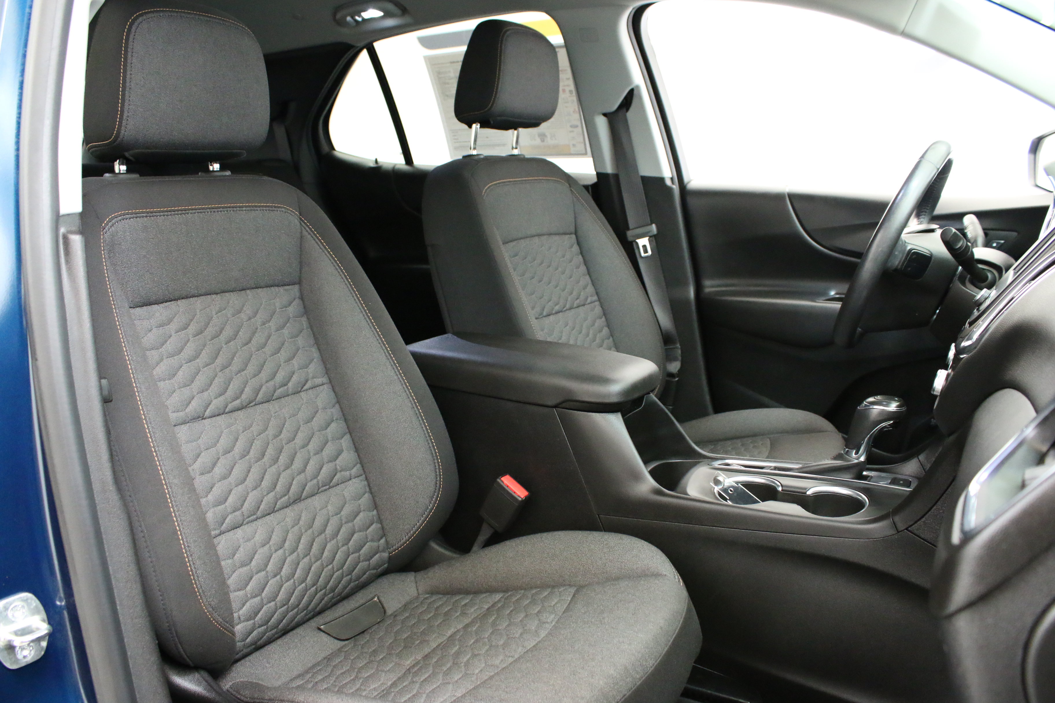 Used 2019 Chevrolet Equinox LT AWD/4WD image 34