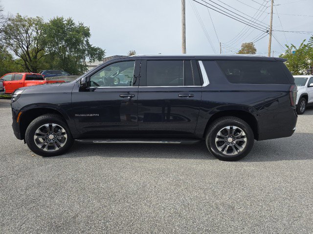 New 2025 Chevrolet Suburban LT w/ Comfort Package image 7