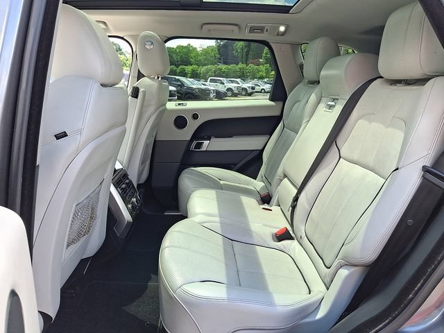 Used 2015 Land Rover Range Rover Sport HSE AWD/4WD image 18